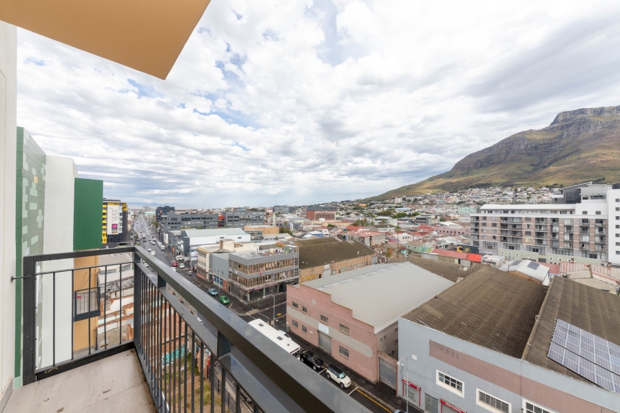1 Bedroom Property for Sale in Woodstock Western Cape